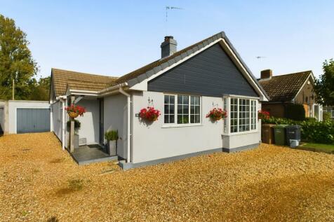 3 bedroom detached bungalow for sale