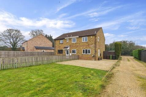 School Road, King's Lynn PE34 2 bed end of terrace house for sale
