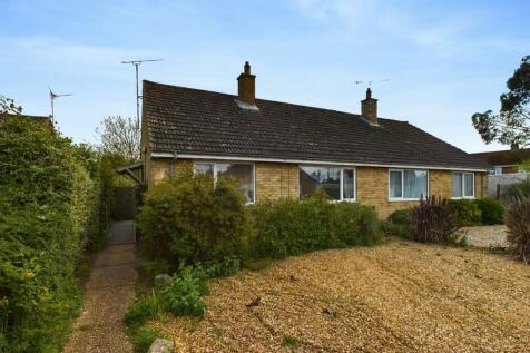 2 bedroom semi-detached bungalow for sale