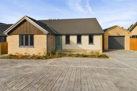 3 bedroom detached bungalow for sale