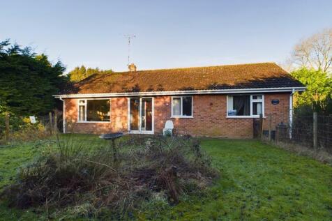 Fern Dale, Blacksmiths Lane, East Keal 3 bed detached bungalow for sale