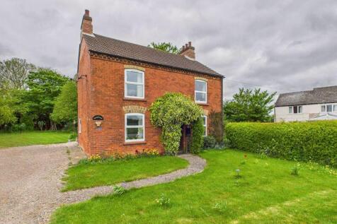 Sunnymead, Brickyard Lane, Sutton on Sea 4 bed detached house for sale