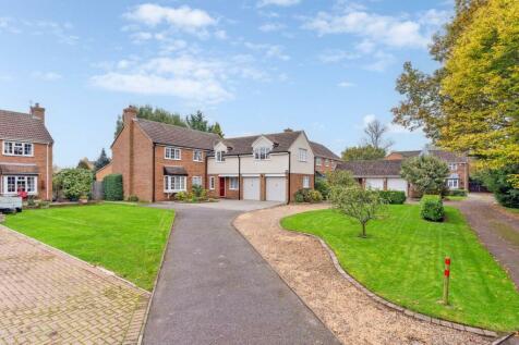 5 bedroom detached house for sale