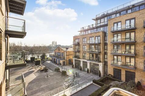 Kew Bridge Road, Brentford, TW8 2 bed apartment for sale
