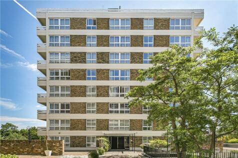 Warwick Drive, London, SW15 3 bed apartment for sale