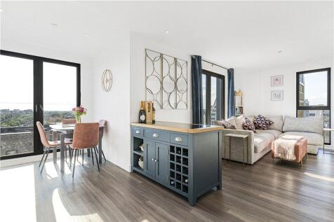 Creek Lane, London, SW18 2 bed apartment for sale