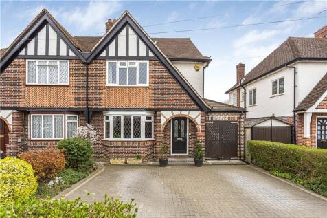 Meadway, Ashford, Surrey, TW15 4 bed semi
