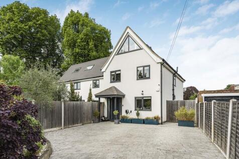 6 bedroom detached house for sale
