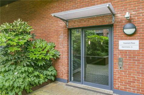 Gaumont Place, London, SW2 1 bed apartment for sale