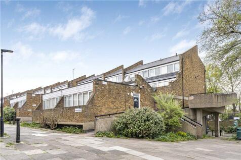 Woodvale Walk, London, SE27 1 bed apartment for sale