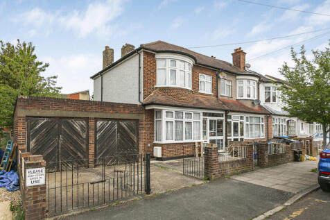 3 bedroom end of terrace house for sale