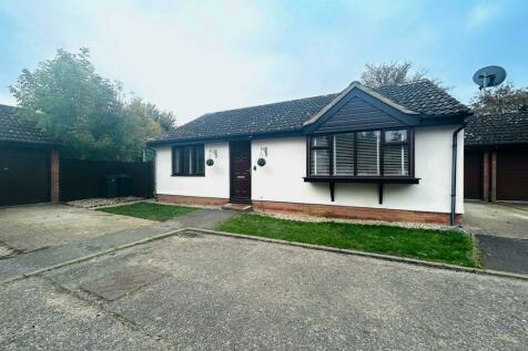 2 bedroom detached bungalow for sale