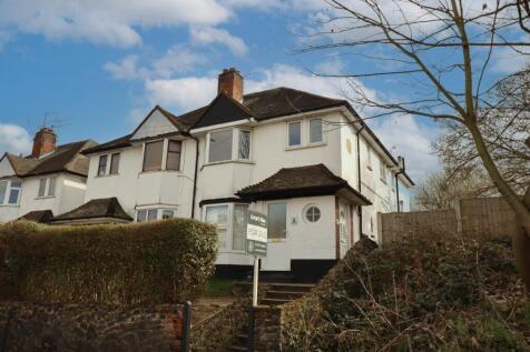 Chadwell Road, Grays RM17 2 bed maisonette for sale