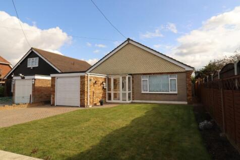 Hornsby Lane, Orsett RM16 2 bed detached bungalow for sale