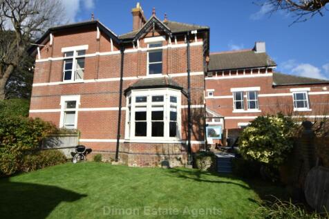5 bedroom terraced house for sale
