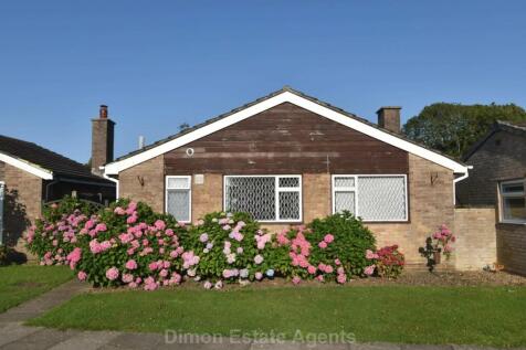 2 bedroom detached bungalow for sale