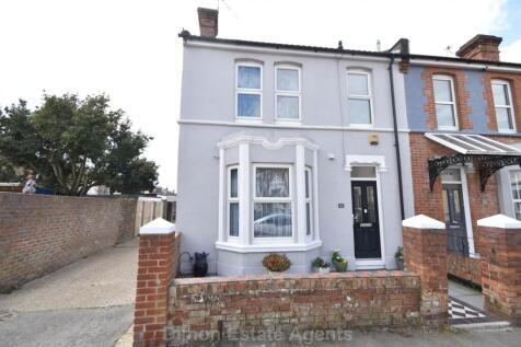 Sydney Road, Gosport 4 bed end of terrace house for sale