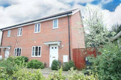 3 bedroom semi-detached house for sale