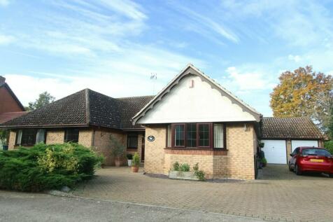 4 bedroom detached bungalow for sale