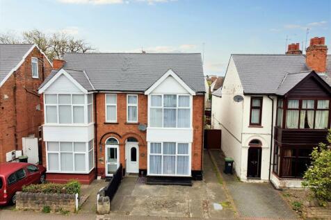 Queens Road, Beeston, Nottingham 4 bed semi