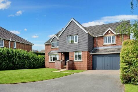 5 bedroom detached house for sale