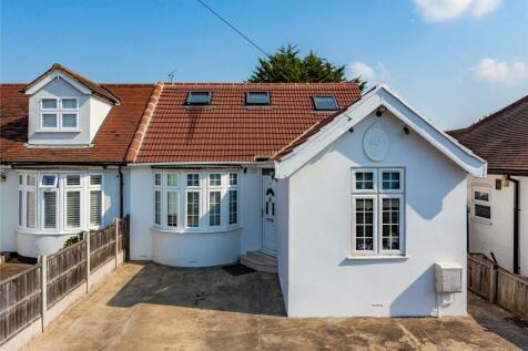 5 bedroom semi-detached house for sale