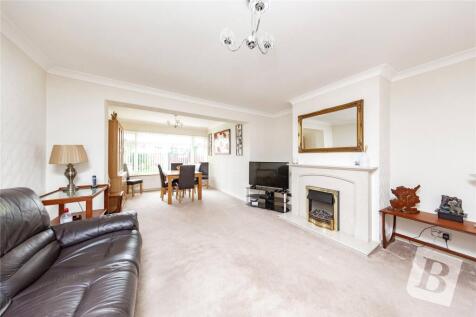 Suttons Lane, Hornchurch, RM12 3 bed bungalow for sale