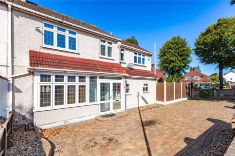 4 bedroom semi-detached house for sale
