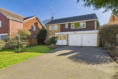 Salmons Lane West, Caterham on the Hill 4 bed detached house for sale
