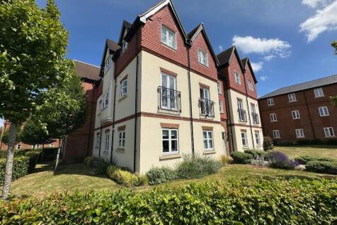 Ferard Corner, Warfield RG42 2 bed flat for sale