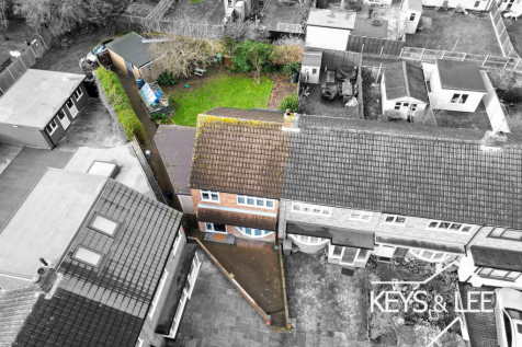 3 bedroom end of terrace house for sale