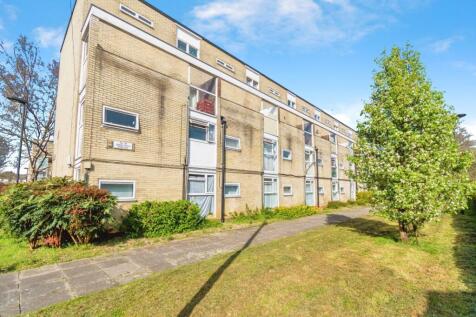 2 bedroom maisonette for sale
