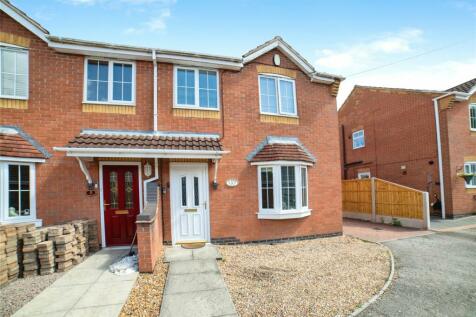 3 bedroom semi-detached house for sale