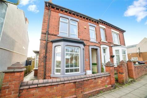 4 bedroom semi-detached house for sale