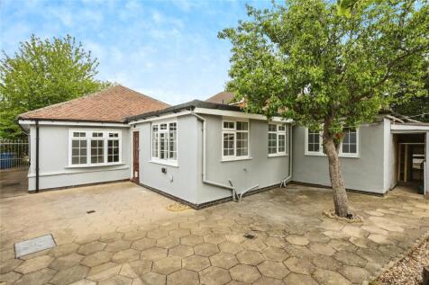 4 bedroom bungalow for sale
