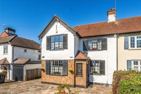 4 bedroom semi-detached house for sale