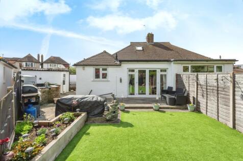3 bedroom bungalow for sale