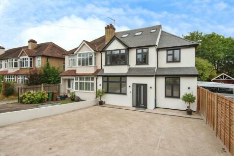 5 bedroom semi-detached house for sale