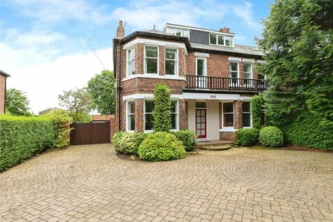 7 bedroom semi-detached house for sale