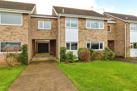 4 bedroom link detached house for sale