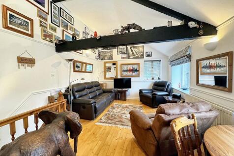 Collin Croft, Kendal LA9 2 bed cottage for sale