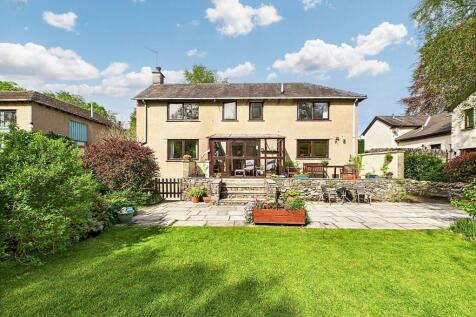 Burneside Road, Kendal LA9 4 bed detached house for sale