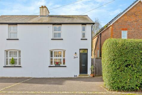 2 bedroom semi-detached house for sale