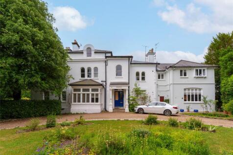 Wray Park Road, Reigate, Surrey, RH2 2 bed apartment for sale