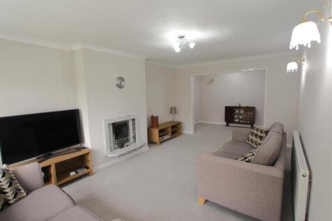 3 bedroom semi-detached bungalow for sale
