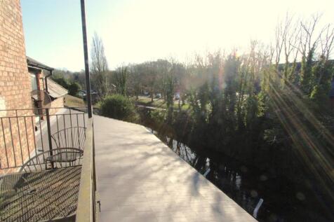 Whitbarrow Road, Lymm 2 bed duplex for sale