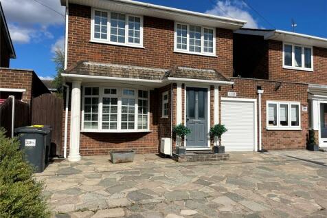 4 bedroom link detached house for sale