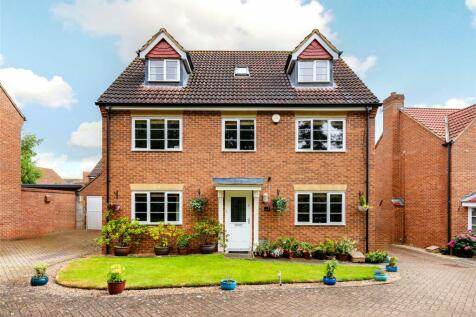 5 bedroom detached house for sale