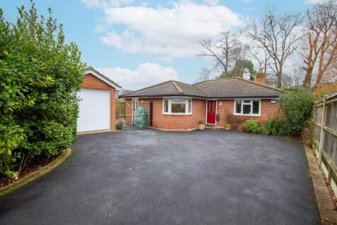 3 bedroom detached bungalow for sale