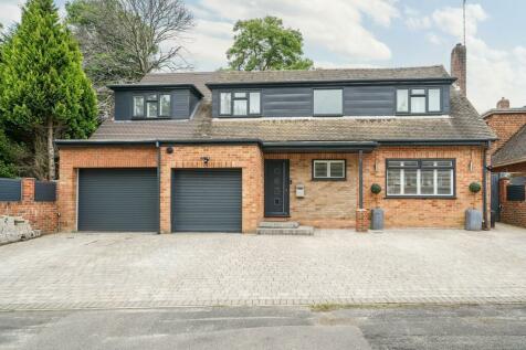 5 bedroom detached house for sale